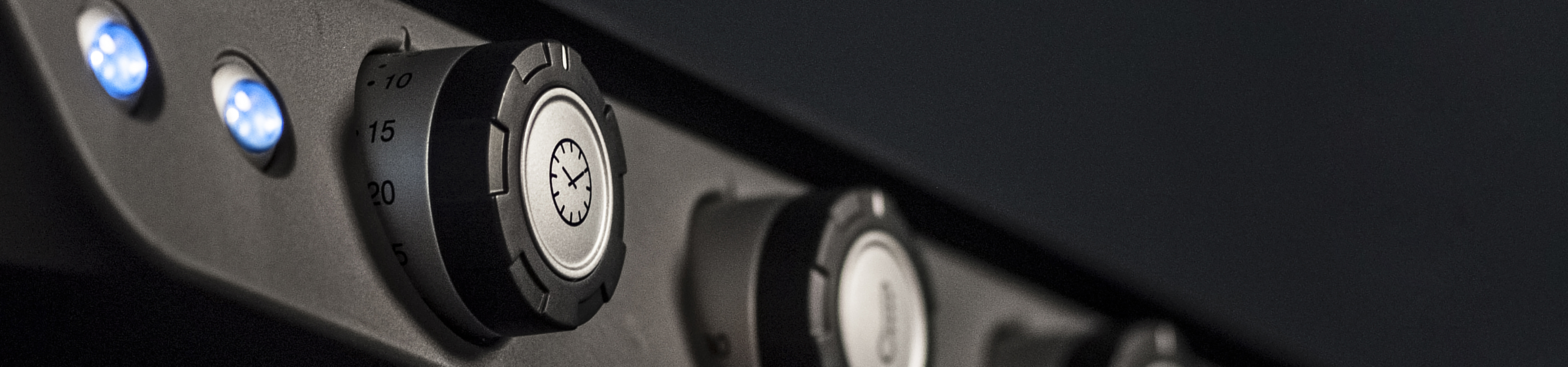 <strong>Mechanical knobs are the perfect combination of performance and simplicity.</strong>