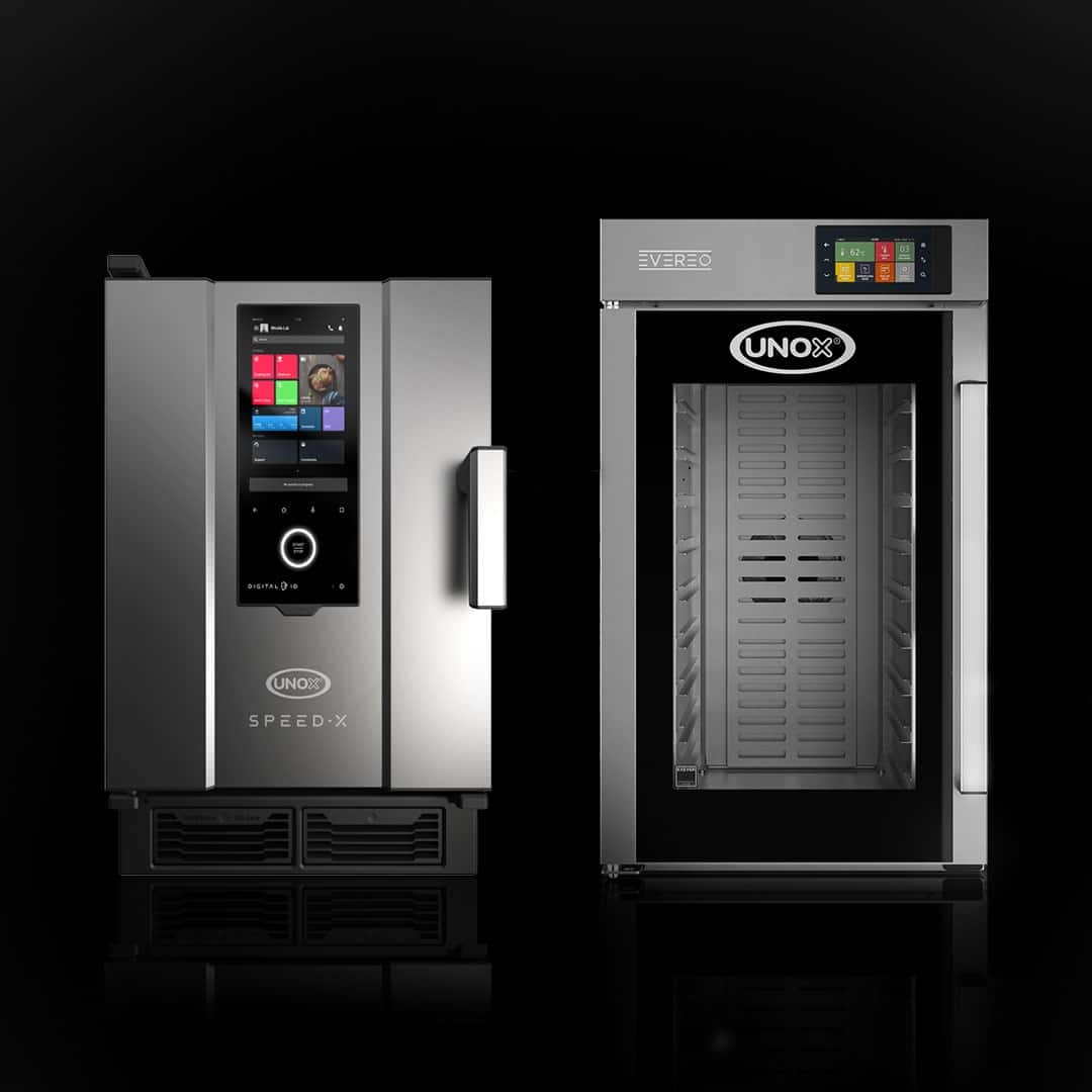 SPEED-X the first oven that integrates the technology of a combi oven with the power of microwaves and EVEREO the thermal process of food solutions 