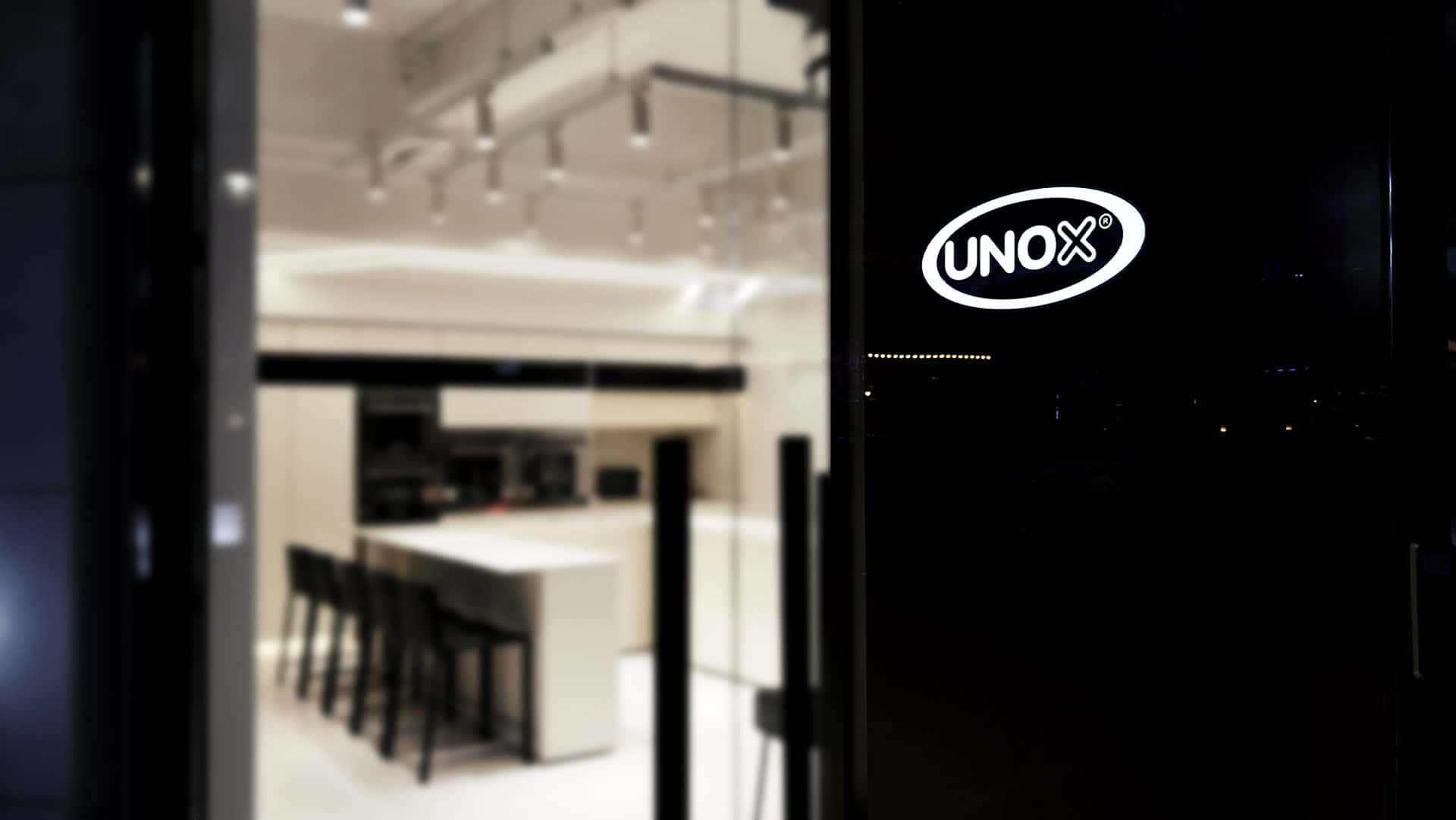 <strong style="color: rgb(255, 255, 255);">UNOX EXPERIENCE CENTER: more space for experience, less distance from our customers</strong></h1><p><br>