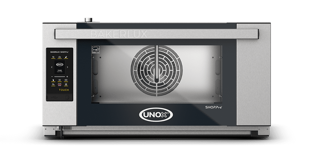 3 trays 600x400 Render of UNOX BAKERLUX SHOP.Pro™ TOUCH commercial convection with humidity oven XEFR-03EU-ETDP-GB.