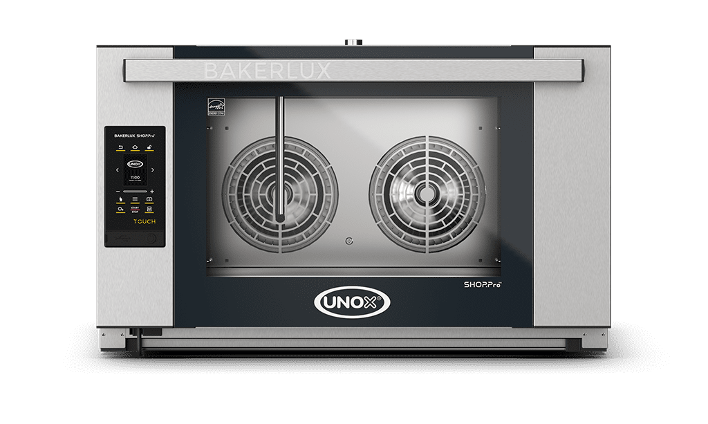 4 trays 600x400 Render of UNOX BAKERLUX SHOP.Pro™ TOUCH commercial convection with humidity oven XEFR-04EU-ETDP.