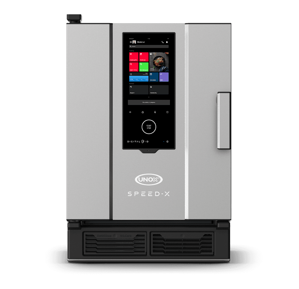 5 nebo 10 vsuvů GN 2/3 (COMBI) Obrázek profesionální kombinovaný konvektomat se zrychleným pečením UNOX SPEED-X™ XEPA-0523-EXRN.